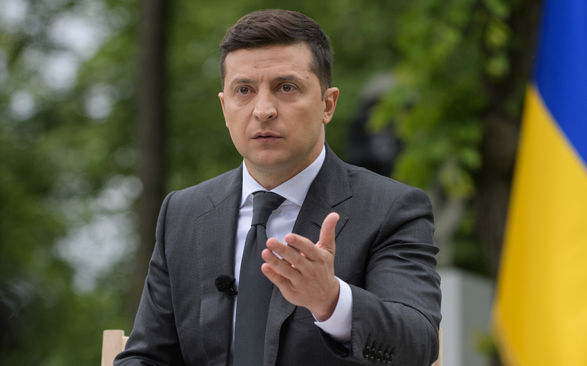 Zelenski avropalılara müraciət etdi: “Susmayın, küçələrə çıxın”