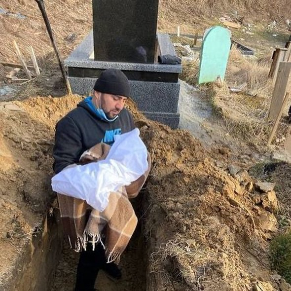 40 günlük Əmir Ukraynadakı müharibənin qurbanı oldu - FOTO