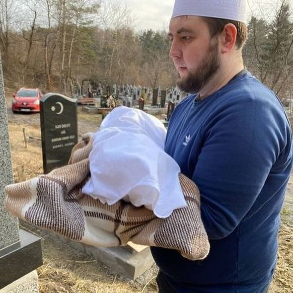 40 günlük Əmir Ukraynadakı müharibənin qurbanı oldu - FOTO