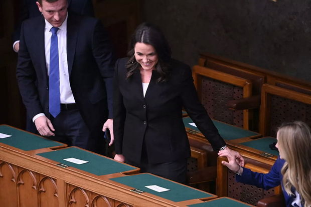 Macarıstanda ilk dəfə olaraq qadın prezident seçildi