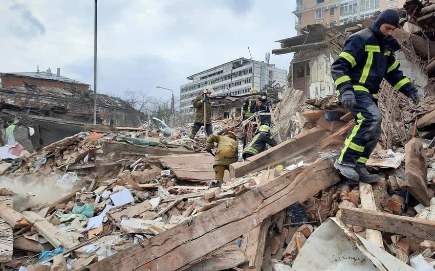 Xarkova hava bombaları atıldı, dinc sakinlər həlak oldu