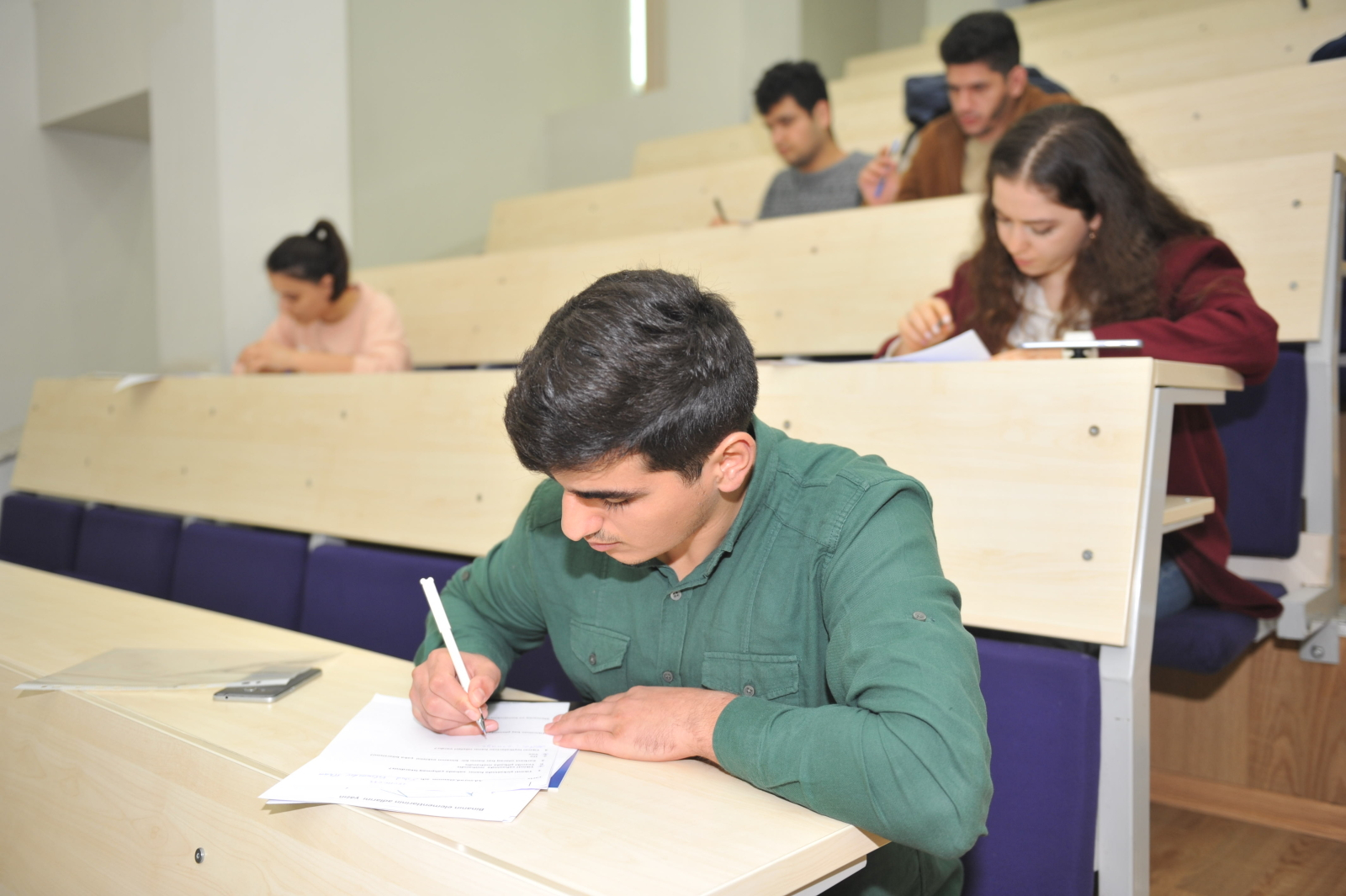 Karantin rejiminin yumşaldıldı, bəs universitetlərdə ənənəvi tədris bərpa oluna bilər? - AÇIQLAMA