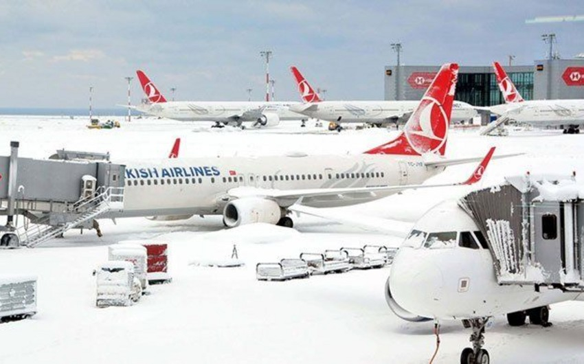 İstanbulda pis hava səbəbindən 279 aviareys ləğv edildi