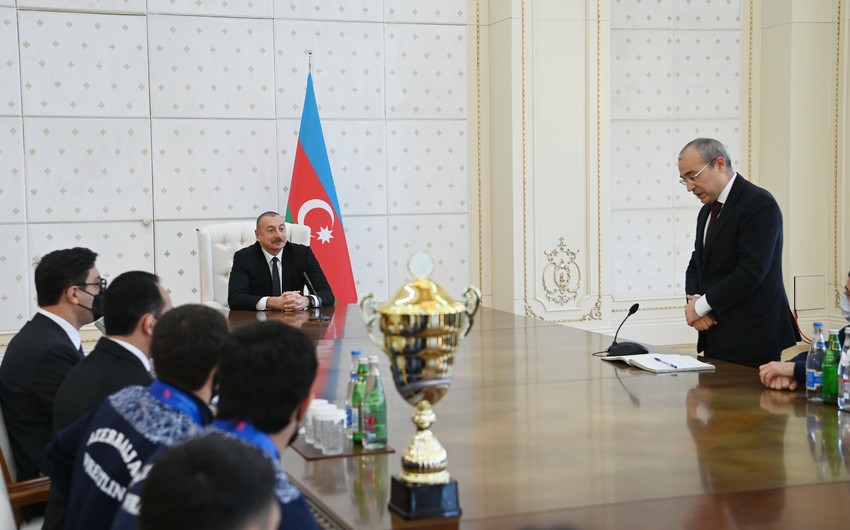 Mikayıl Cabbarov: "Güləşçilər bayrağımızı ləyaqətlə təmsil etmək üçün əllərindən gələni edəcəklər"