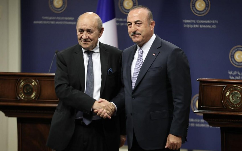 Türkiyə və Fransa XİN başçıları Ukraynanı müzakirə etdilər