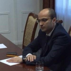 Nazir şöbə müdirini işdən çıxardı - FOTO