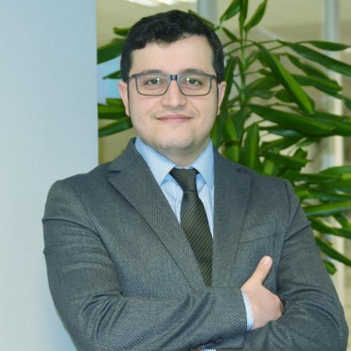 Nazir şöbə müdirini işdən çıxardı - FOTO