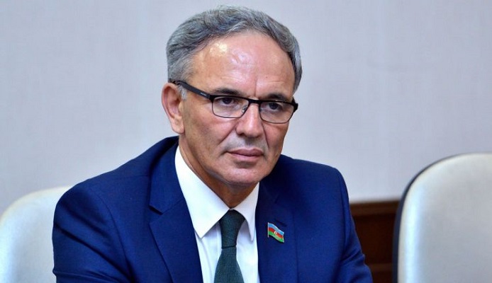 Əflatun Amaşov: Oxu.az saytı ayrı-seçkiliyə məruz qalıb