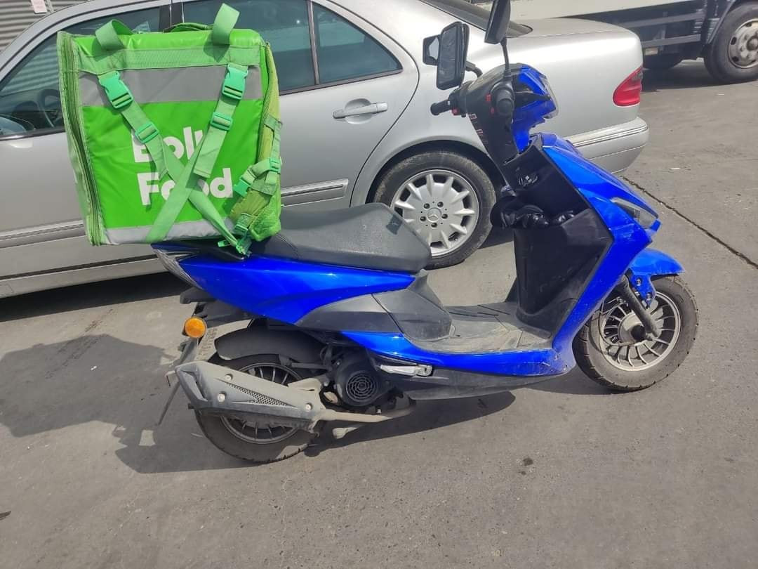 Bakıda kuryerin motosikletini oğurladılar - FOTO
