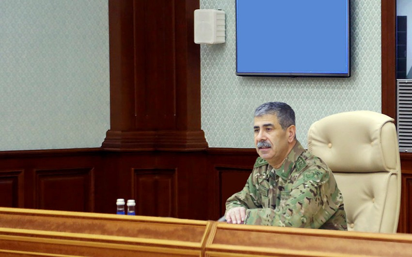 Müdafiə Nazirliyində xidməti müşavirə keçirildi