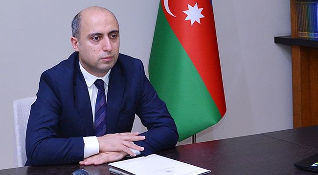 Nazir vəzifəli şəxsi işdən çıxardı - FOTO