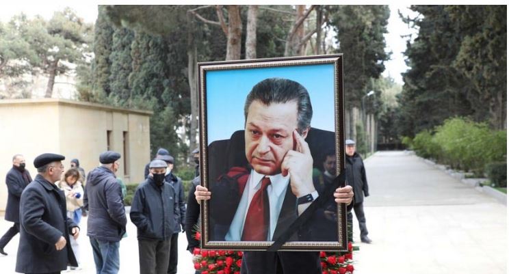 Ayaz Mütəllibov I Fəxri xiyabanda dəfn edildi