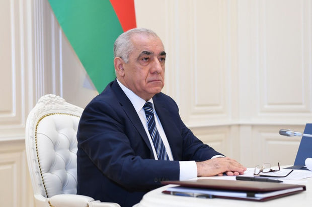 Əli Əsədov suyun qiyməti ilə bağlı Tarif Şurasına tapşırıq verdi