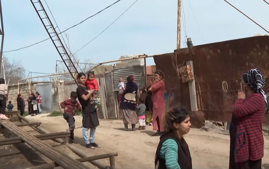 Gündə 7 manata qaldıqları evə kamera quraşdıran qaraçılar... - Video