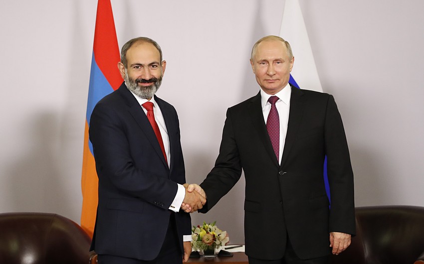 Putin Paşinyanla Qarabağda sabitliyin qorunması məsələsini müzakirə etdi