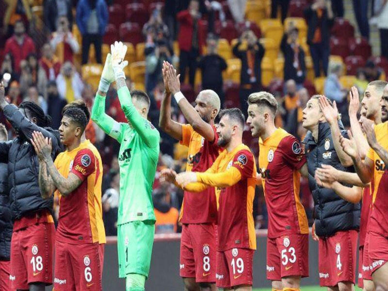 “Qalatasaray”dan gedəcək 6 futbolçu bəlli oldu