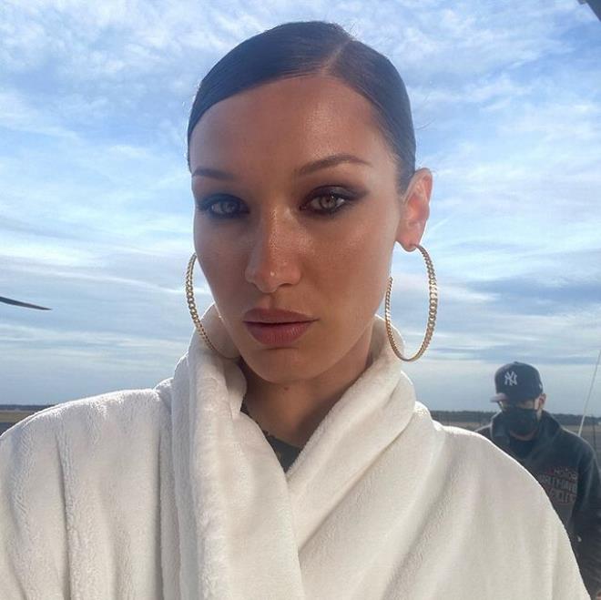Məşhur modelin Ramazan paylaşımı gündəm oldu - FOTO