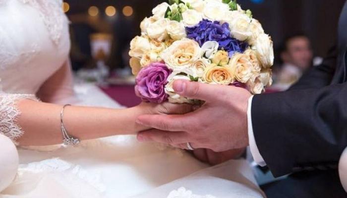Azərbaycanda toyda qətl: Ana və bacısı ilə intim münasibətdə olduğunu dediyi üçün öldürdü