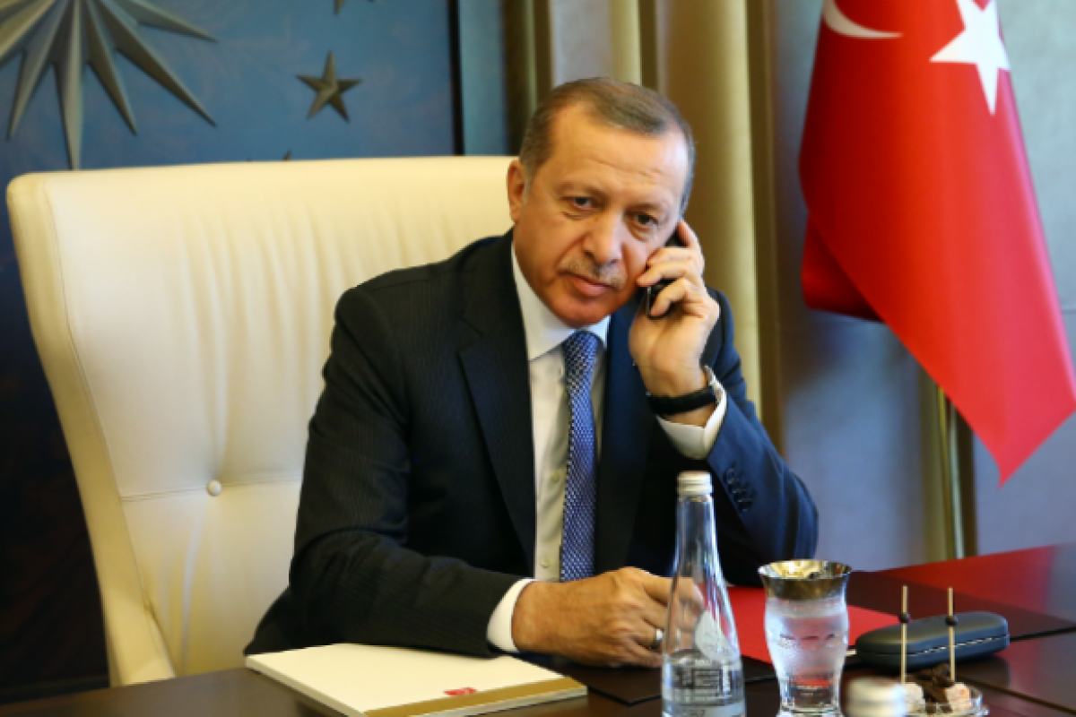Ərdoğan Avstriya kansleri ilə telefonla danışdı