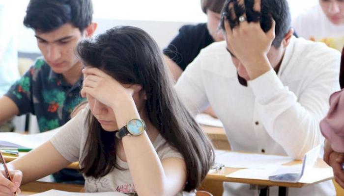 İmtahan nəticələri açıqlandı: 15 nəfər qayda pozub, bir nəfər yüksək bal toplayıb