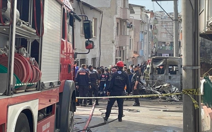 Türkiyədə təlim təyyarəsi qəzaya uğrayıb, ölənlər var