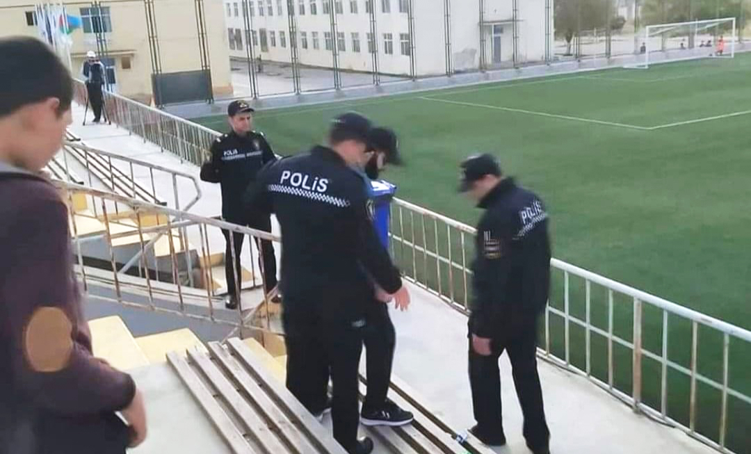 Səs-küy salan azarkeşin stadiondan çıxarılmasına DİN-dən REAKSİYA