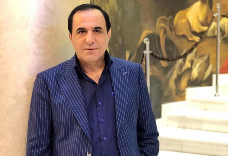 Manaf Ağayev tanınmış aparıcını Həcc ziyarətinə göndərəcək - VİDEO