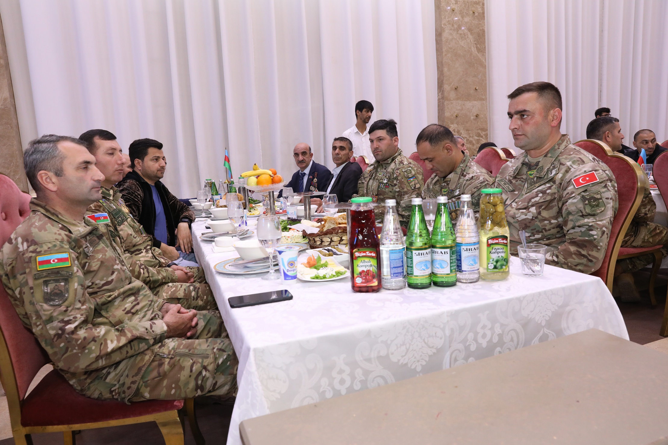 Xırdalanda şəhidlərinin xatirəsinə və qazilər üçün növbəti iftar süfrəsi açılıb