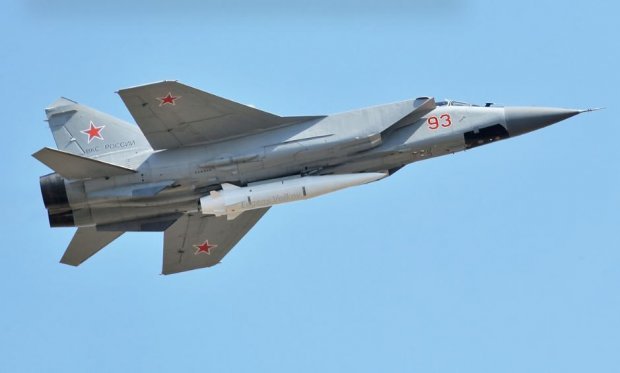 Rusiya yeni silahını sınaqdan keçirdi - 30 metr hündürlükdən tankları vurur