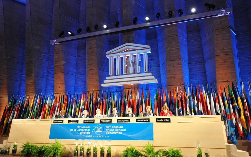UNESCO: "Rusiya hərbçiləri Xersonda kurqanları dağıdır"