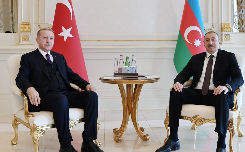 İlham Əliyev Ərdoğanı Azərbaycana səfərə dəvət etdi