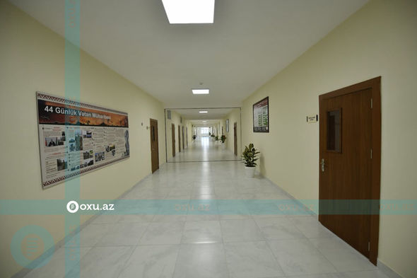 Bu gün açılışı olan Sabunçu rayonundakı yeni məktəb binasından FOTOREPORTAJ