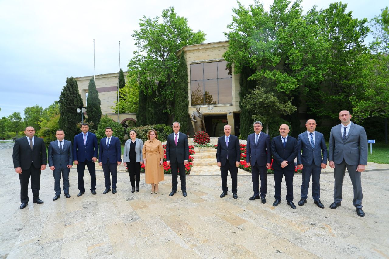 Binəqədi Rayonunda Heydər Əliyevin anadan olmasının 99-cu ildönümü ilə əlaqədar tədbir keçirilib