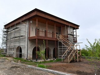 Şuşada Mehmandarovların malikanə kompleksində bərpa işləri Heydər Əliyev Fondu tərəfindən aparılır