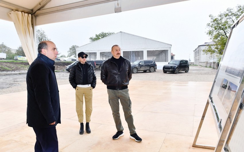 İlham Əliyev və Mehriban Əliyeva Şuşa Realnı Məktəbində həyata keçiriləcək təmir-bərpa işləri ilə tanış olublar