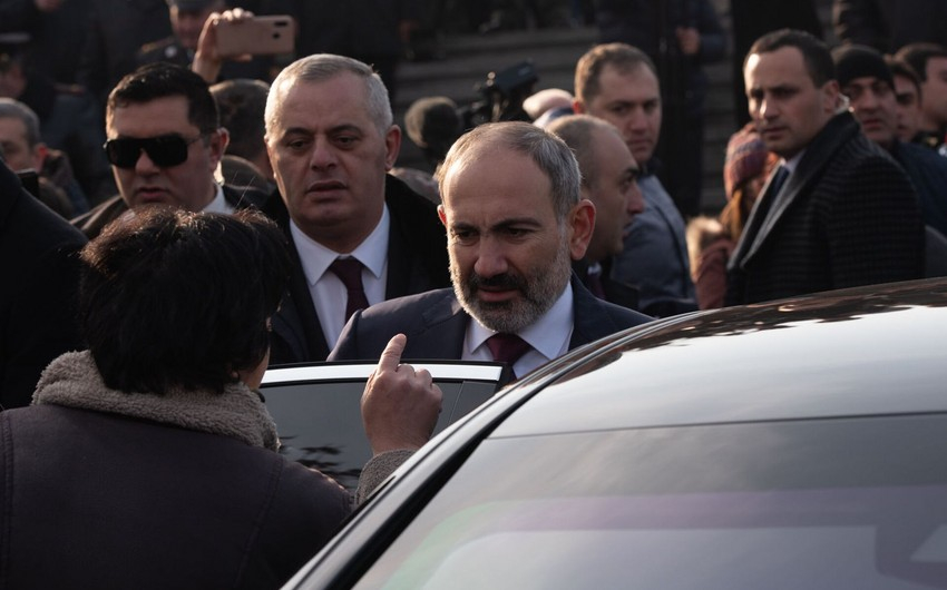 Nikol Paşinyan Niderlandda təhqir olundu