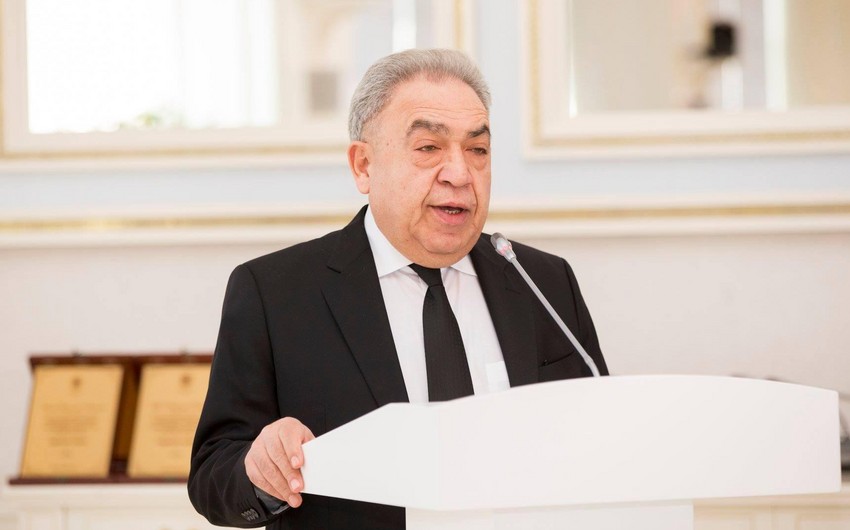 Səfa Mirzəyev təqaüdə göndərildi