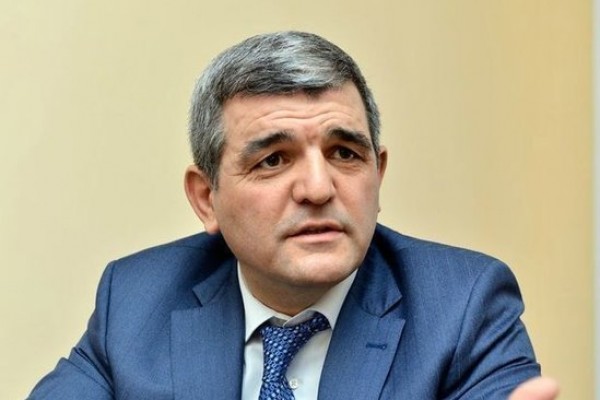 “Pensiya yaşı birmənalı şəkildə azaldılmalıdır” - Deputat