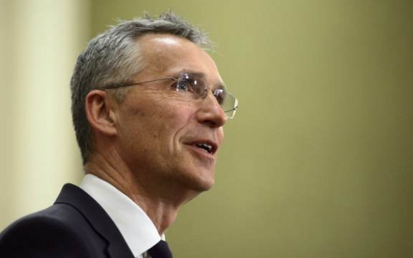 Stoltenberq: "NATO Ukraynaya hərbi yardımı artırmağa davam etməlidir"