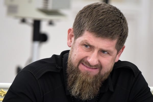 Kadırov Ərdoğandan xahiş etdi - Azov döyüşçülərini xilas etməyin!