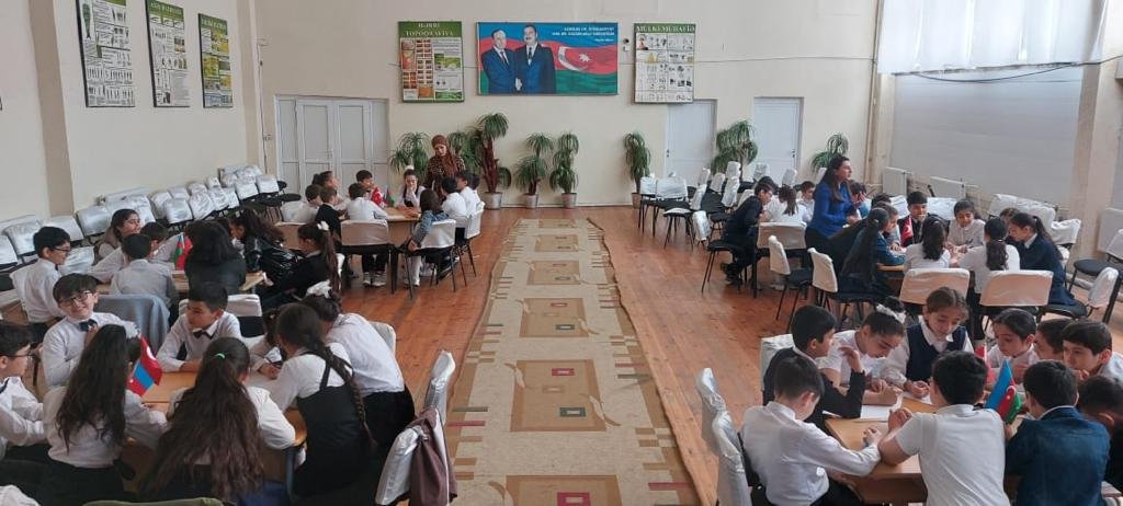 Abşeron məktəblərində 