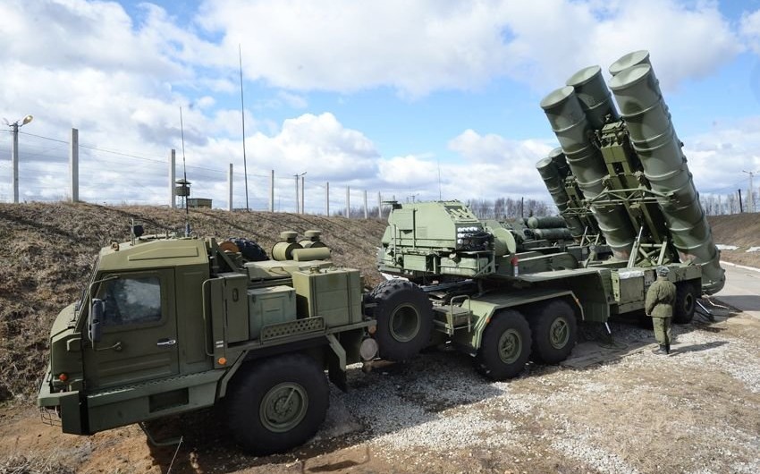 Rusiya “S-500” zenit-raket komplekslərini silahlanmaya qəbul etdi