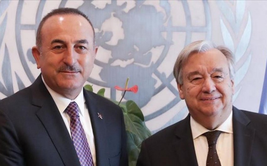 Quterreş Çavuşoğlu ilə Ukraynadakı vəziyyəti müzakirə etdi