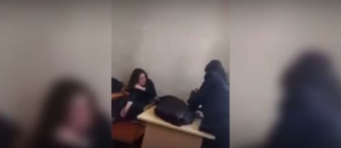 Azərbaycanda müəllim şagirdi döydü: Araşdırma başladı - VİDEO