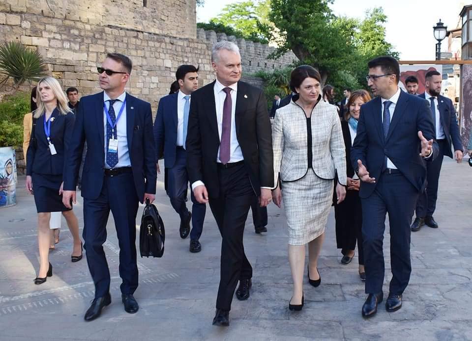 Litva prezidenti və xanımı İçərişəhərdə - FOTOLAR