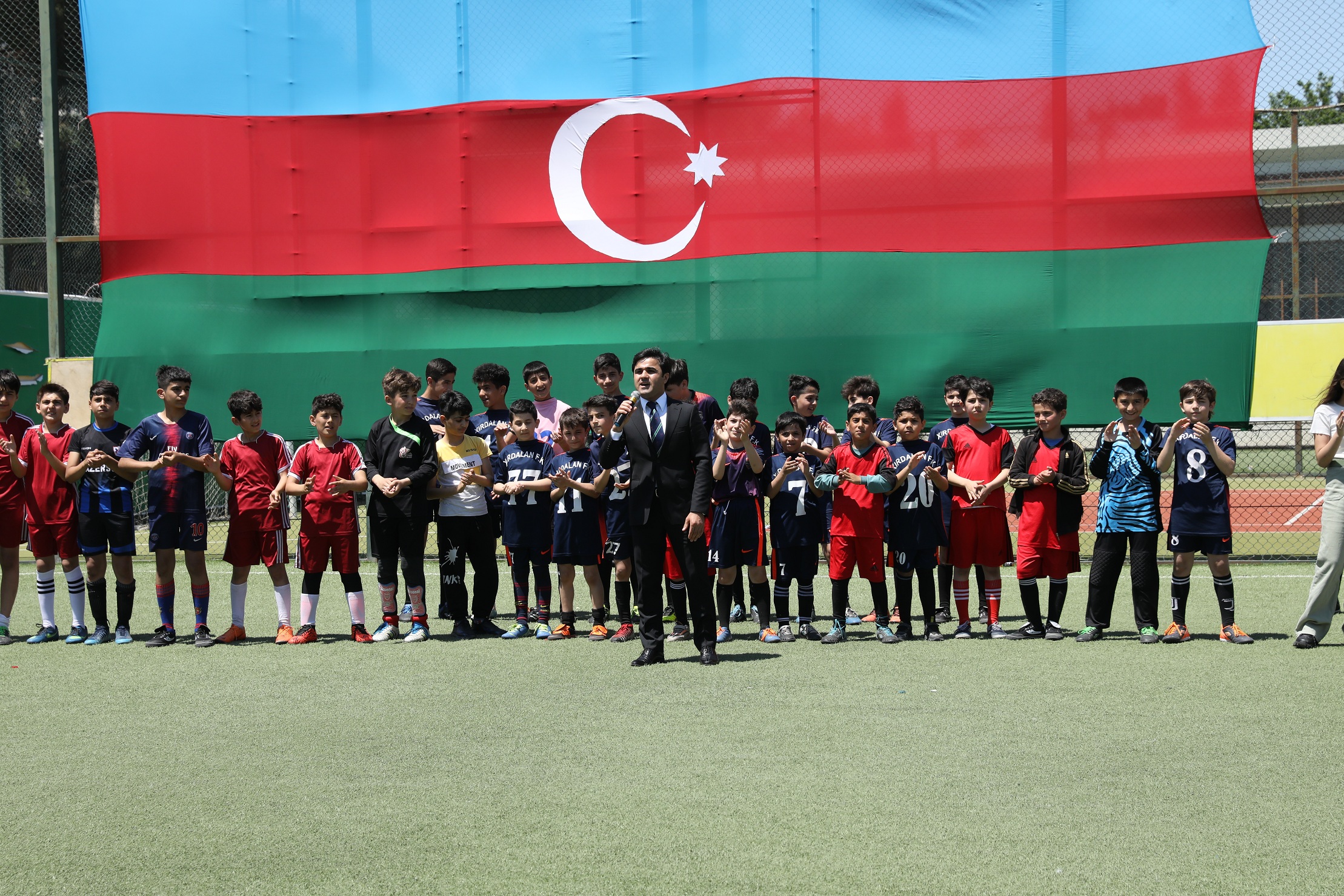 Abşeronda Mehrab Niftəliyevin xatirəsinə həsr edilmiş mini futbol turniri keçirilib - FOTOLAR
