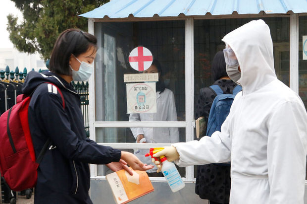 Şimali Koreyada bir gündə 220 minə yaxın koronavirus hadisəsi qeydə alınıb