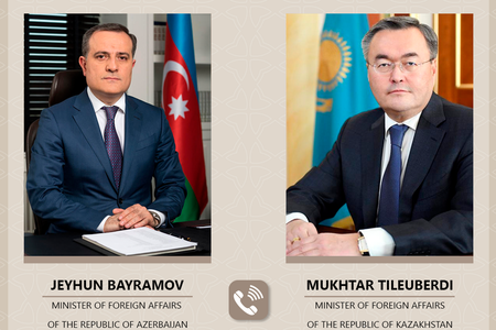 Azərbaycan və Qazaxıstan XİN başçıları telefonla danışdı