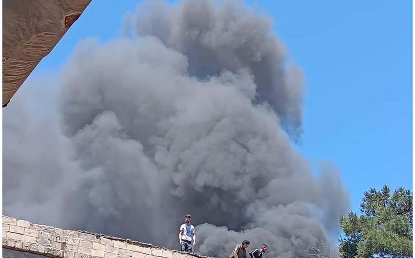 Bakıda güclü yanğın başladı - FOTO