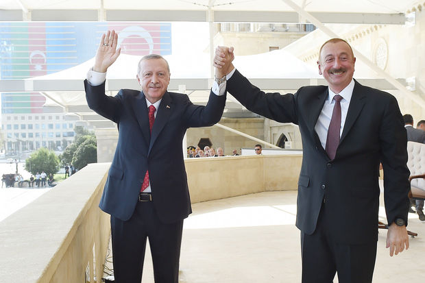 Azərbaycan Prezidenti: “Türkiyənin Prezidenti ilə Müstəqillik Gününü bərabər qeyd edəcəyik”